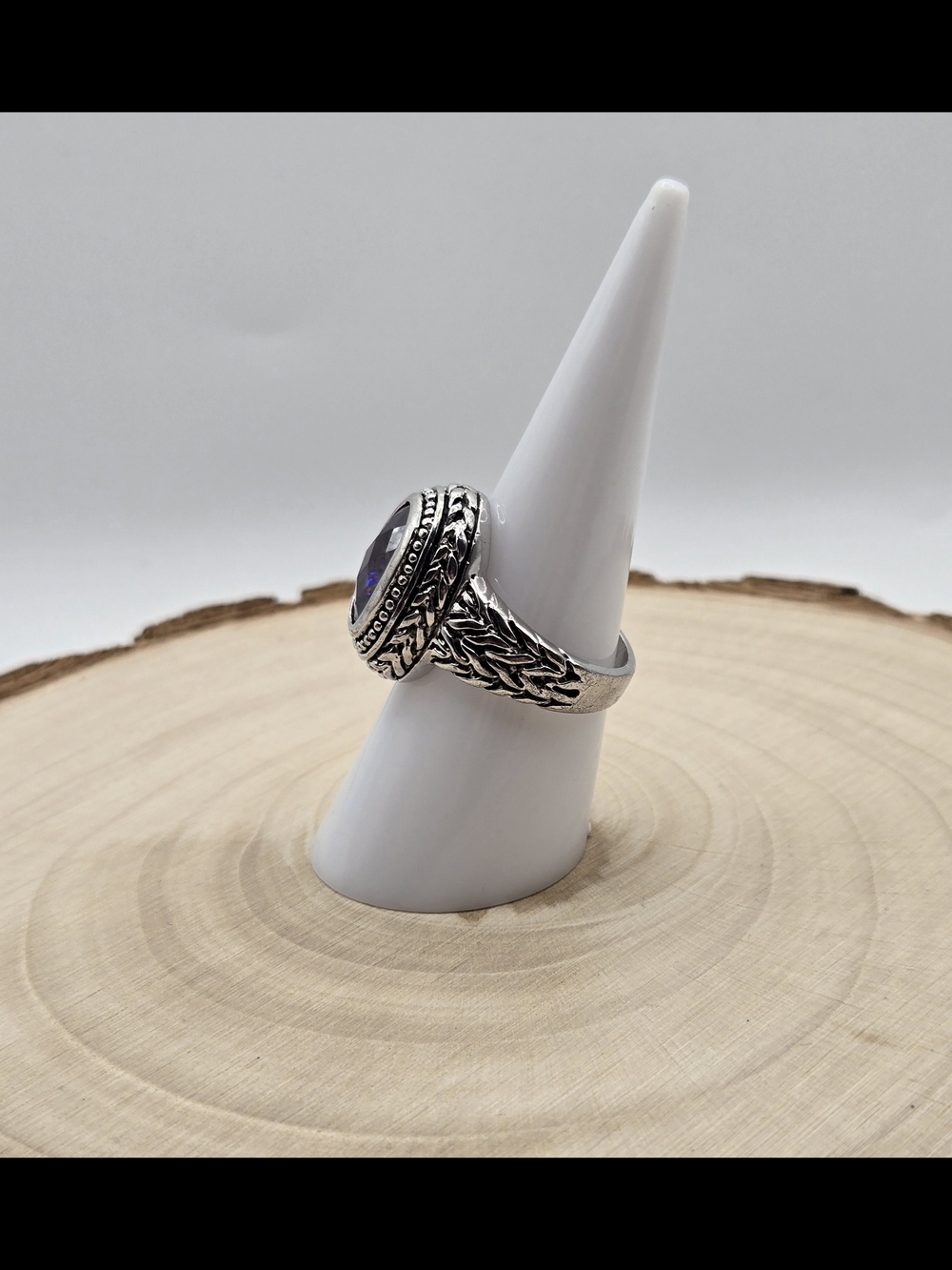 Amethyst Style Ring Size 7 – Vintage Statement - Picture 6 of 8